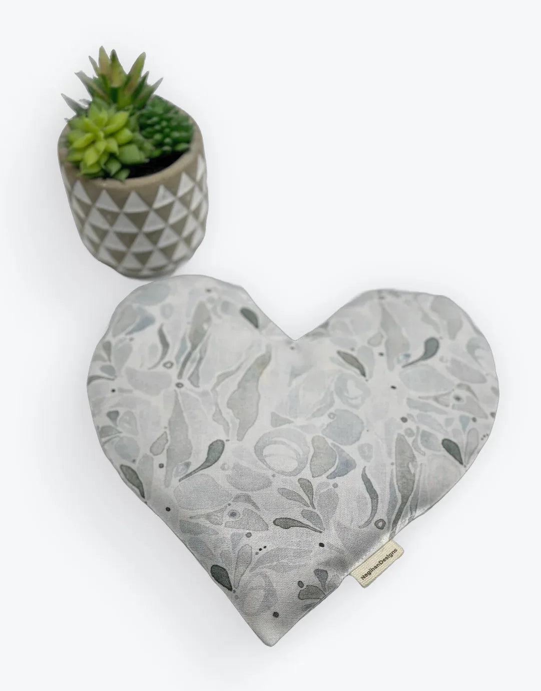 Heart Shape Eye Pillow - NagihanDesigns