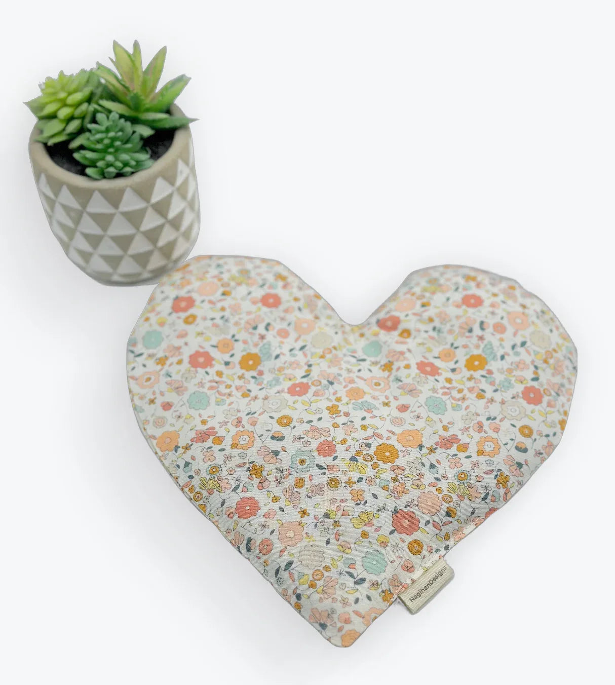 Heart Shape Eye Pillow - NagihanDesigns