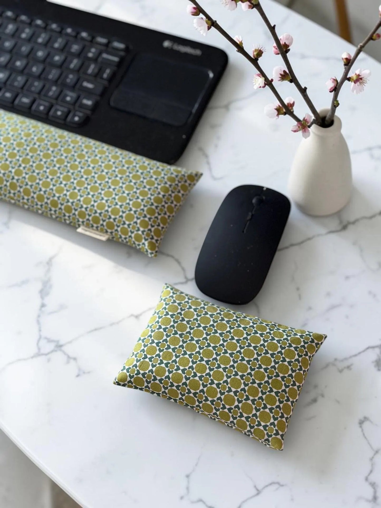 Handmade Wrist Rest Set – Olive Green Geometric Print Cotton Keyboard & Mouse