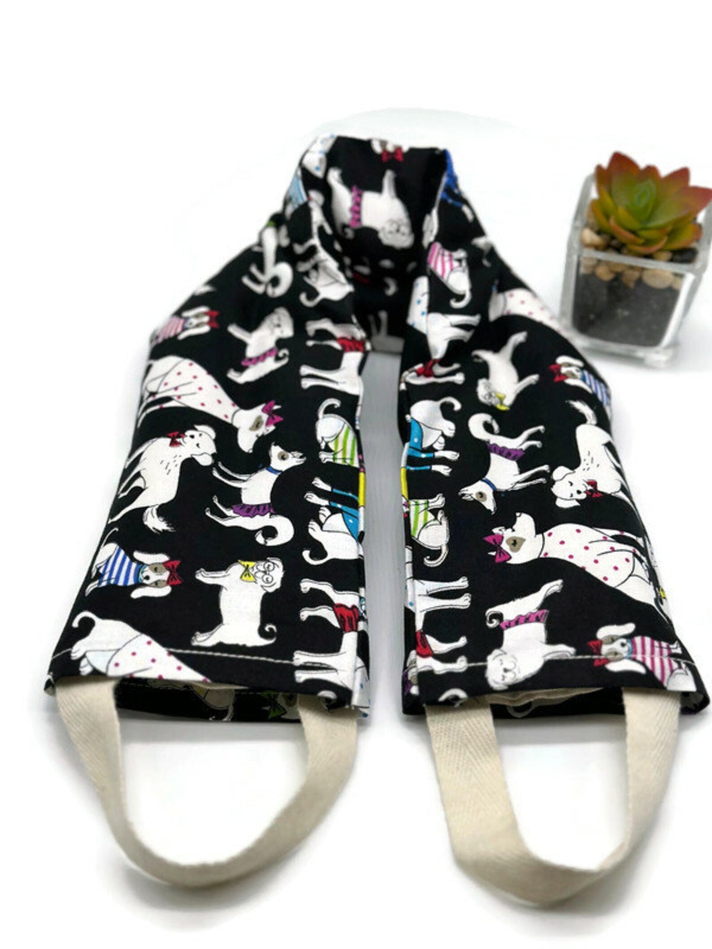Microwavable Corn Heating & Cooling Pad Set – Black Dog Print Cotton | Neck Wrap + Pad | Moist Heat Therapy