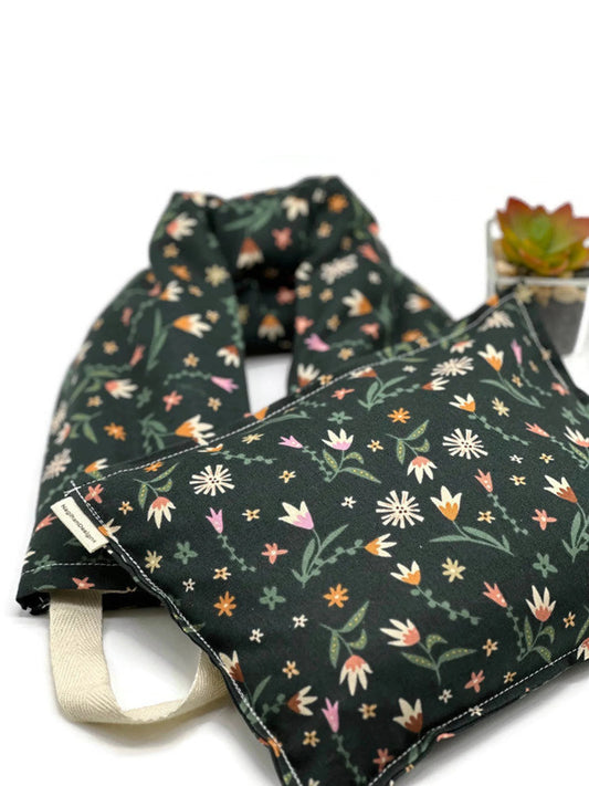 Corn Heating & Cooling Pad Set – Dark Green Wildflower Cotton