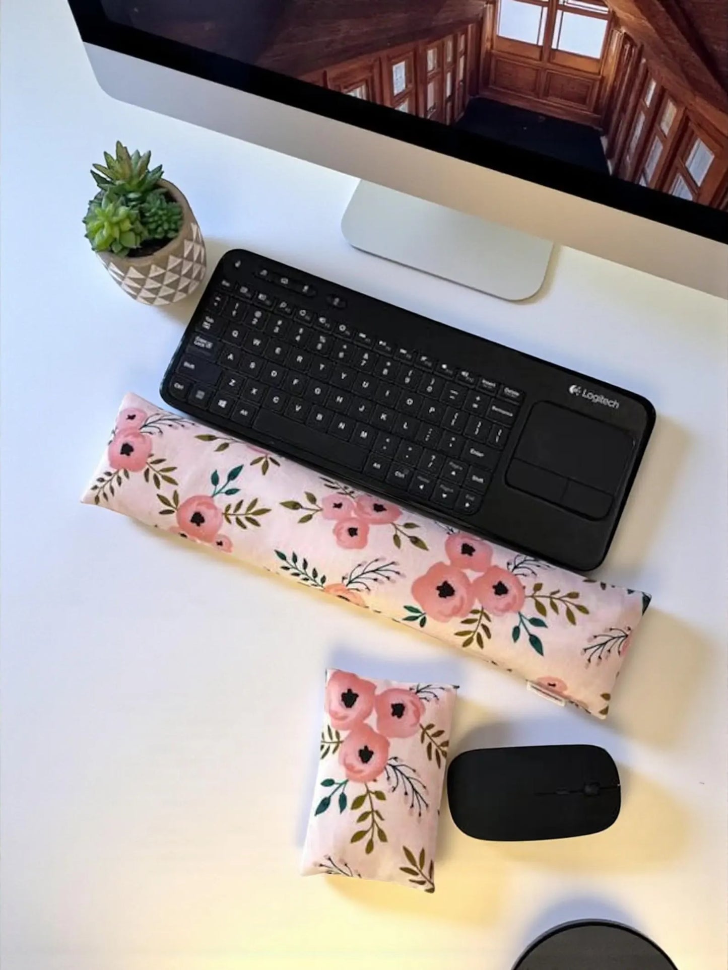 Floral Flaxseed Keyboard & Mouse Wrist Rest Set
